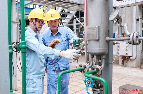 湖南石化員工黃金周堅(jiān)守崗位，化工產(chǎn)品生產(chǎn)穩(wěn)步推進(jìn)